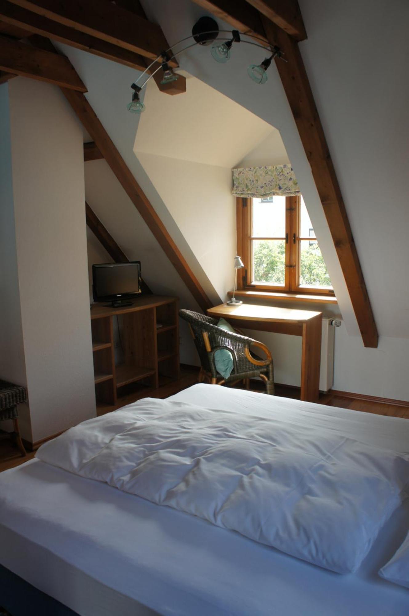 Hotel Schwarzer Adler Erlangen Quarto foto
